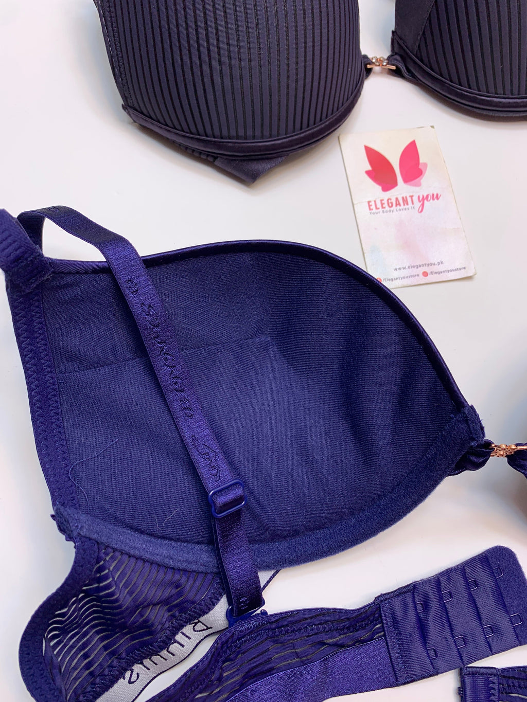 (34-40)B Binnys Most Demanding Plunge Bra (150)*