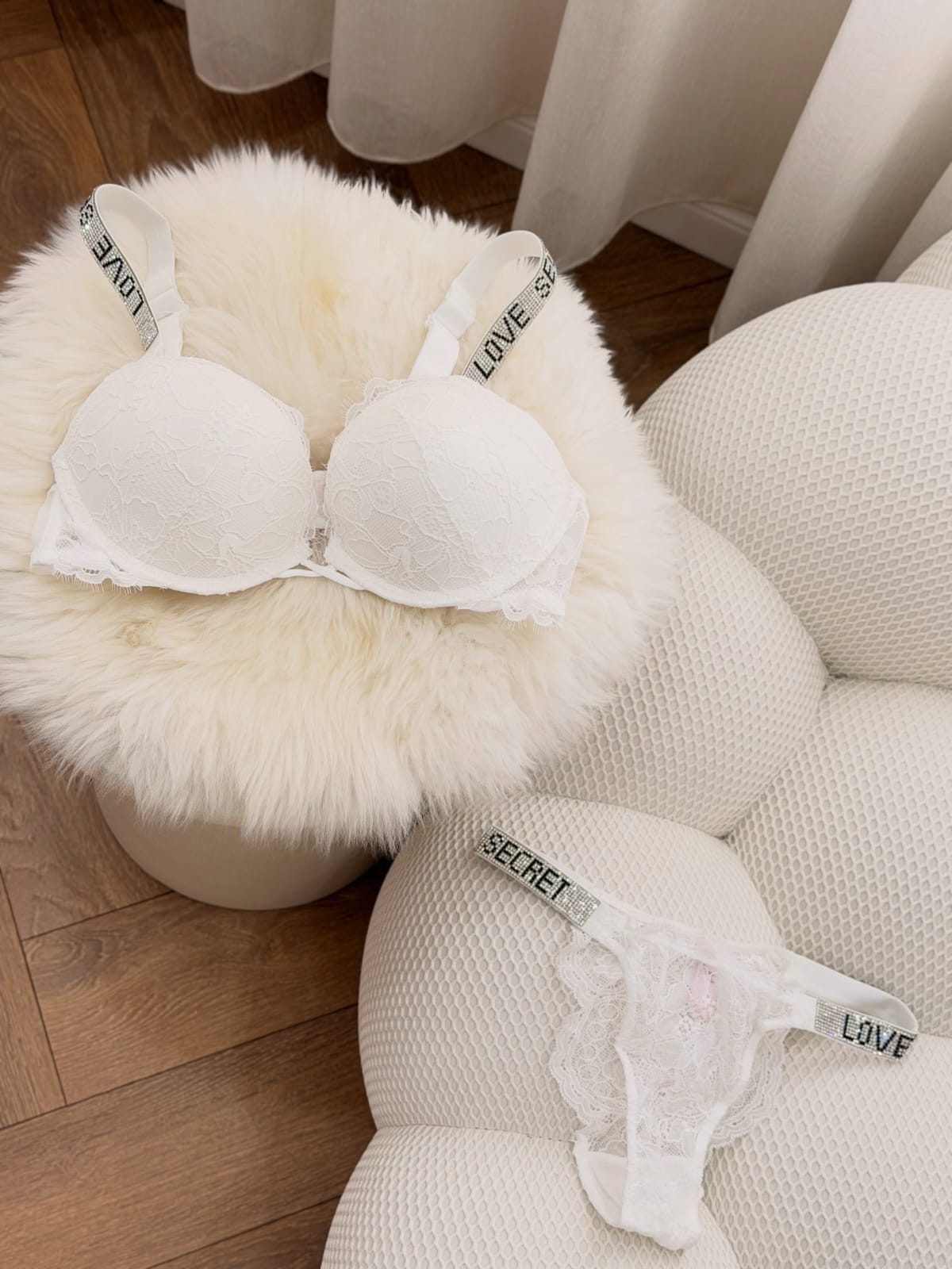 Push-Up Bra – Comfort, Support &amp; Style
