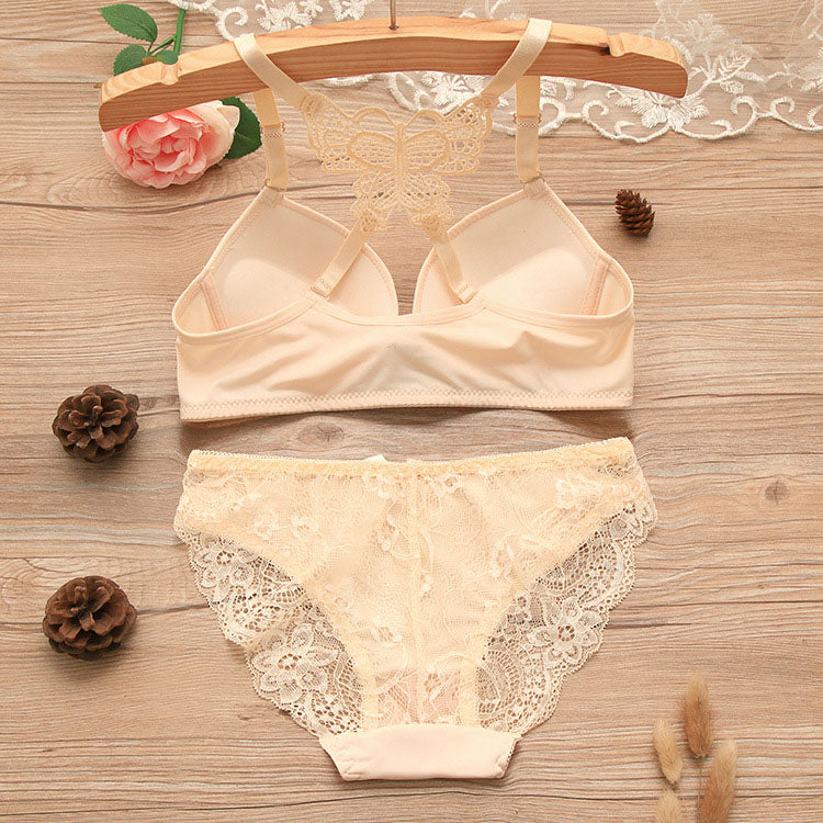 Butterfly 🦋 Style Fashion Bra Set Packs Of 3 Buy 1 Get 2 Free ( Free Delivery Is Available All Over Pakistan)