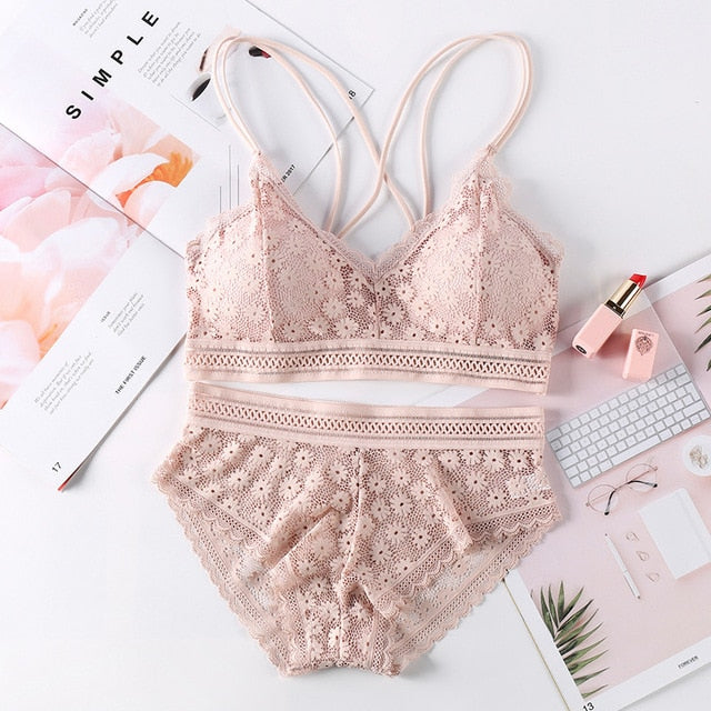 Super Hot Cross Bra Set