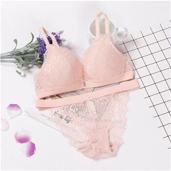 Black Lace Bra Set