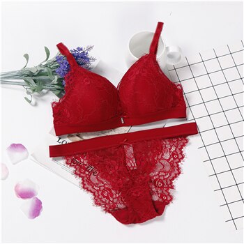Black Lace Bra Set
